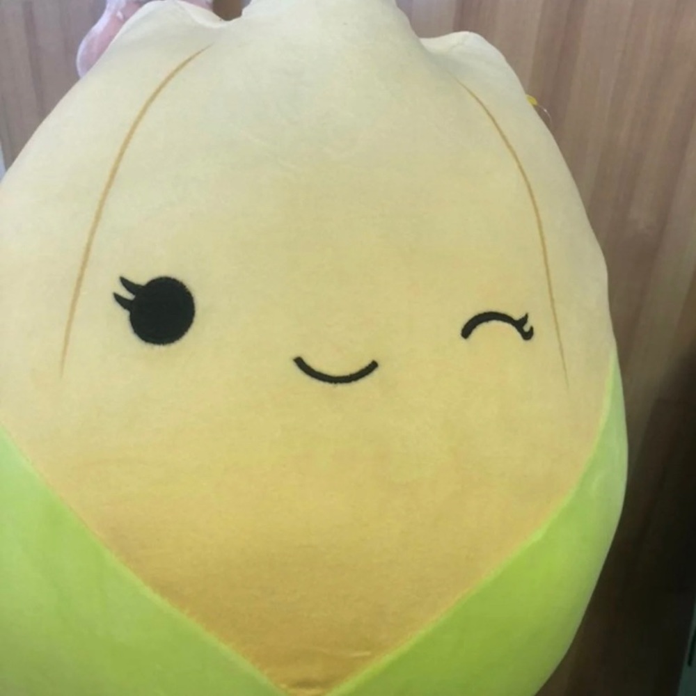 🌼12” Yellow Squishmallow!